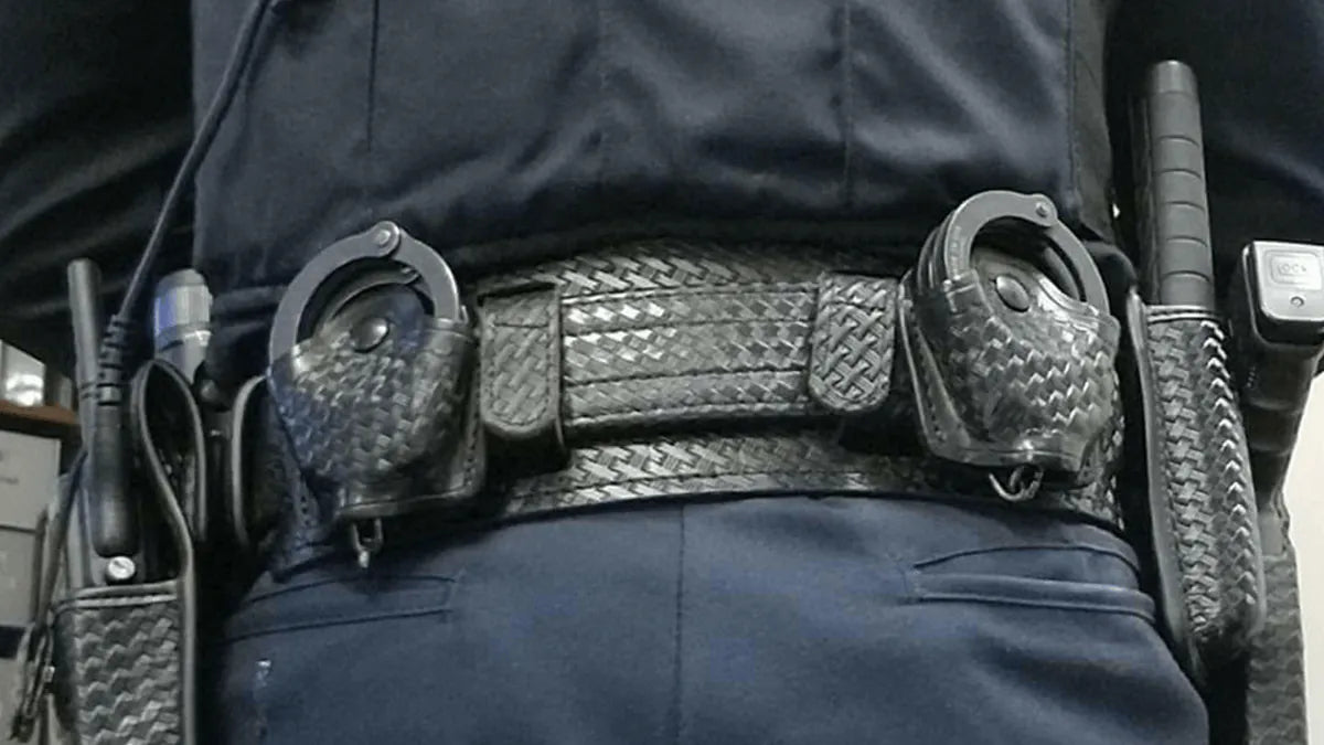 Police Rear Arm Lock Duty Belt Back Support for Police Officers | BackUpBrace – BackUpBrace.com